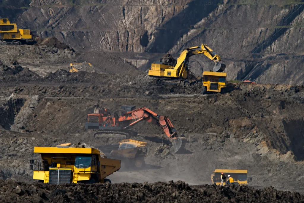 Type W portable power cable application for mobile equipment in an open-pit mine