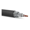 Ummanteltes Wireline-Kabel für Betrieb ohne Fetteinspritzung mit glattem Polymermantel, teilweise entfernt zur Darstellung der darunterliegenden Bewehrung