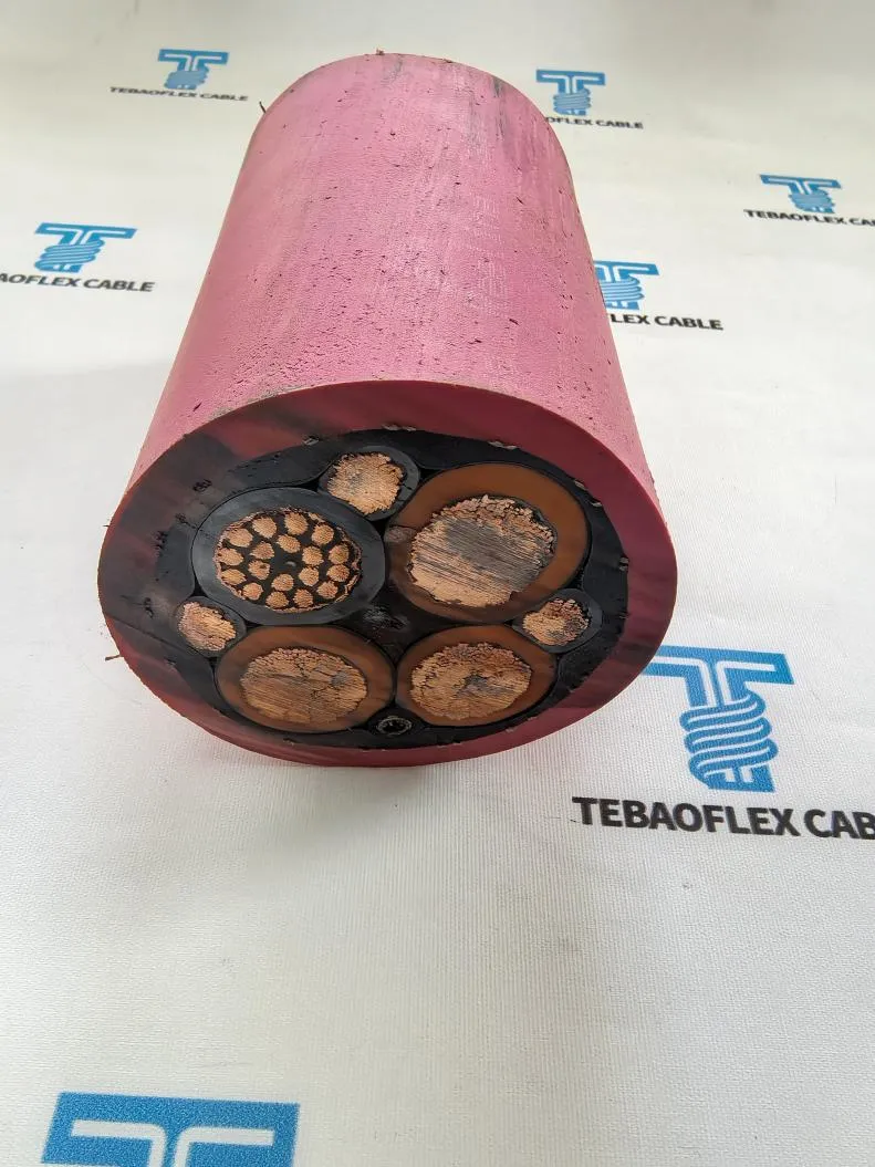 Cut sample of TEBAOFLEX medium voltage reeling cable with power cores and fiber optic element